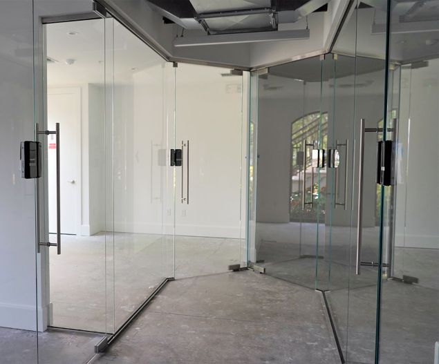 Glass Office Partitions 7